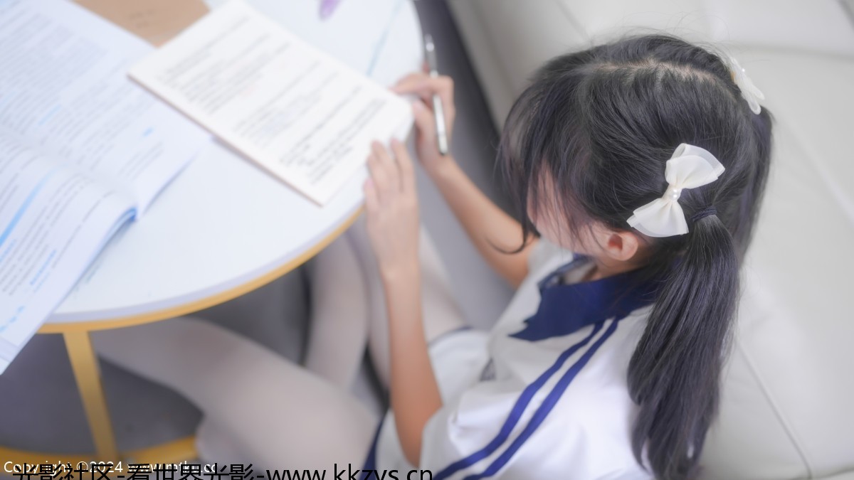 秋名山龙一 X-006 小婕 双马尾校服白丝体操服 [65P1V-943MB]-光影社区