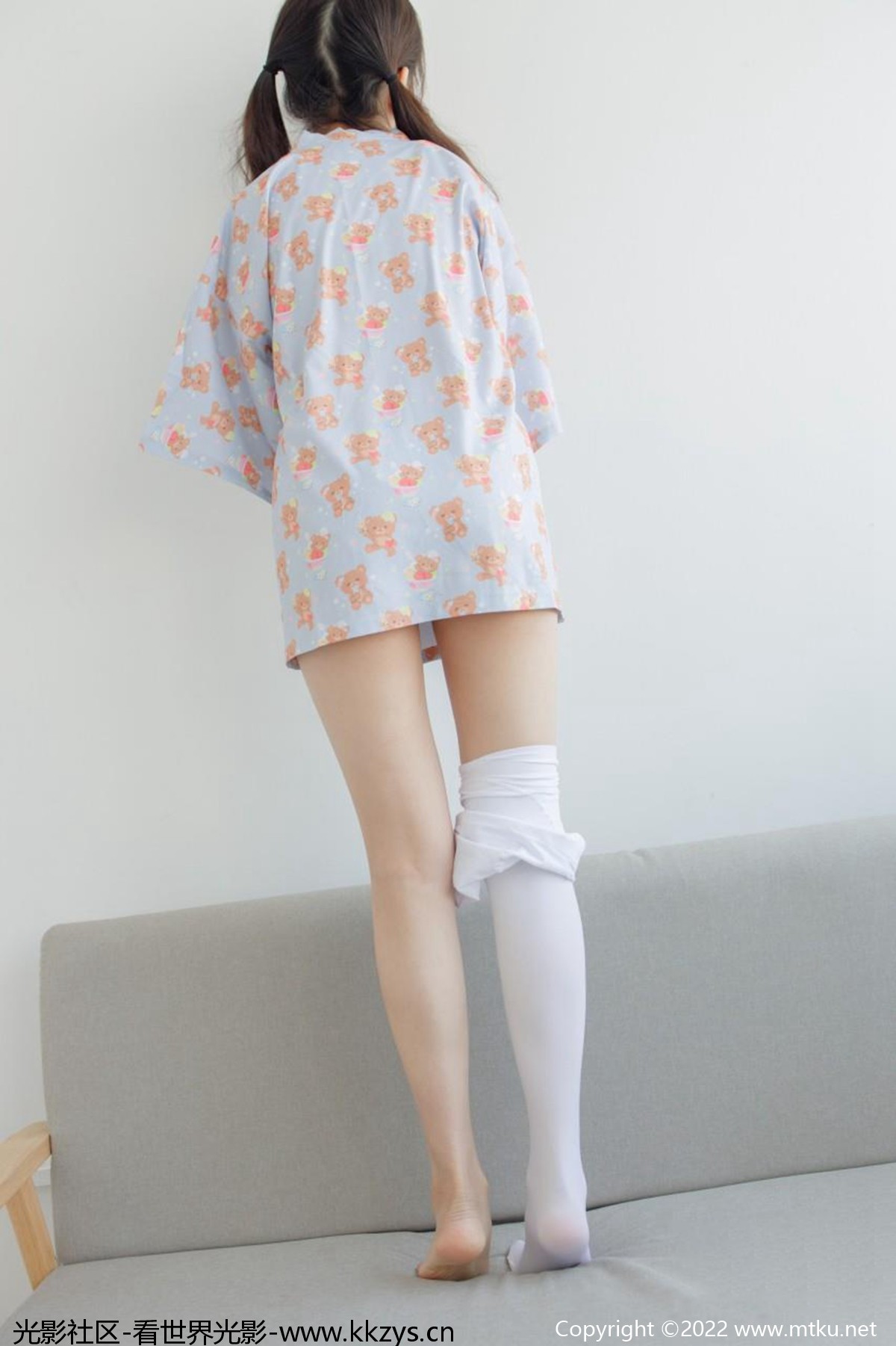 图片[2]-森萝财团 内部-006 沙发上的双马尾白丝睡衣美少女 [104P1V-3.39GB]-光影社区
