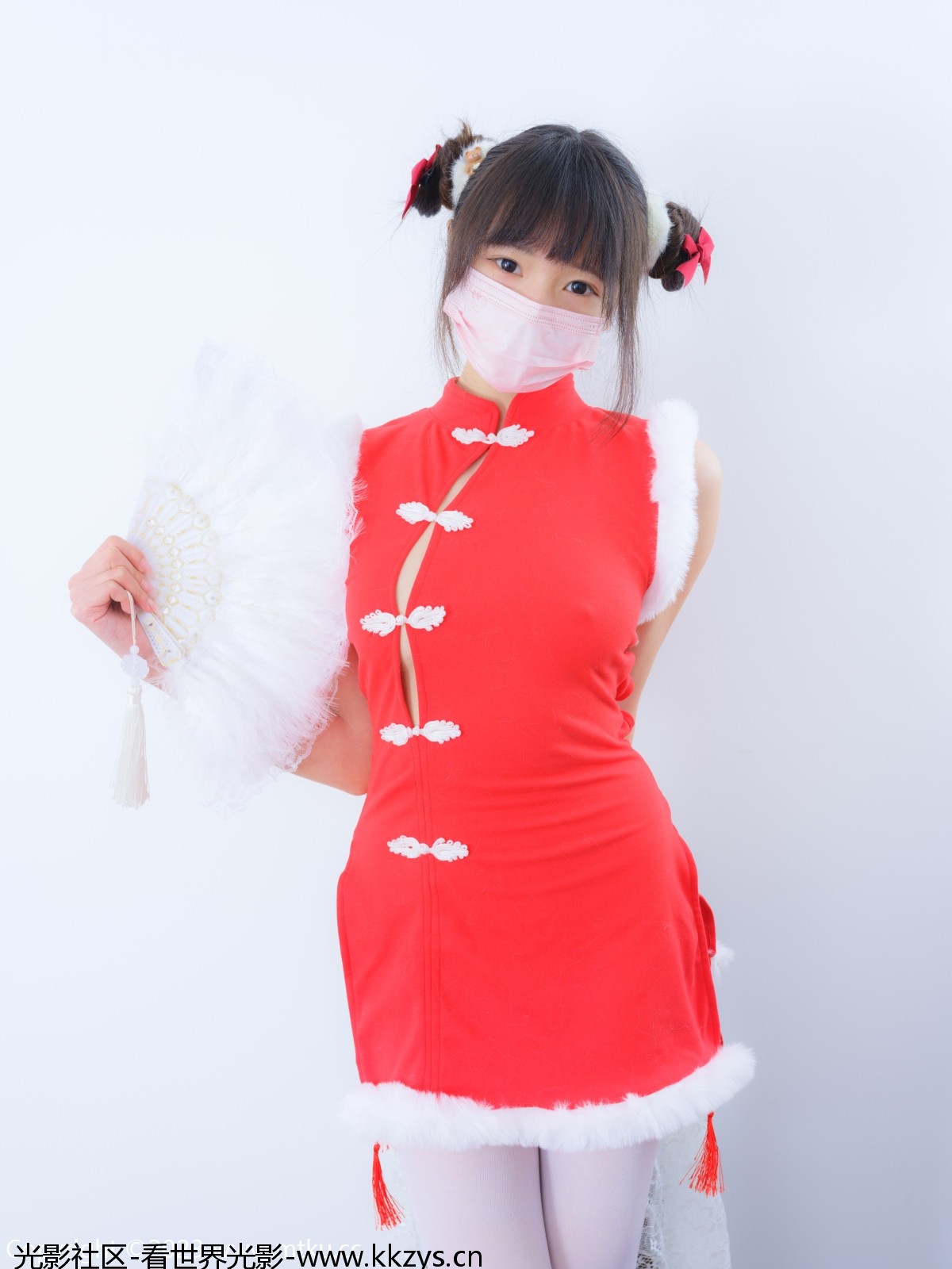 森萝财团 春雪-01E 4K 新年旗袍白丝无内 [109P2V-6.12GB]-光影社区