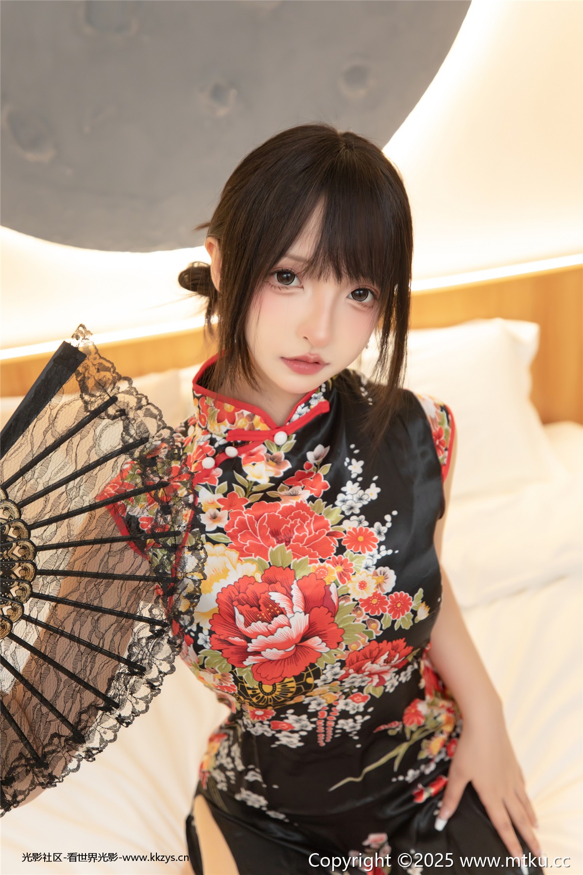 神楽坂真冬 第五季 序号18：《古典旗袍》 [75P2V-250MB]-光影社区