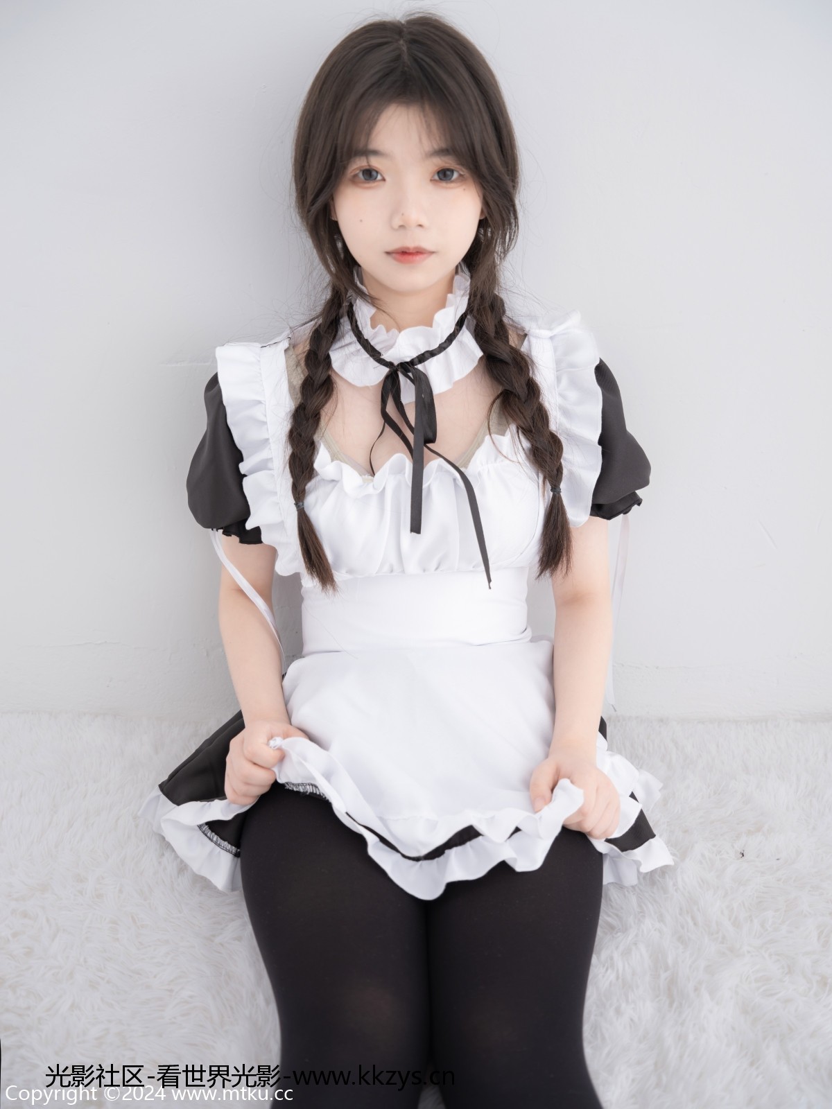 紧急企划 内部-007 奶昔 双马尾黑丝女仆无内 [50P1V-2.17GB]-光影社区