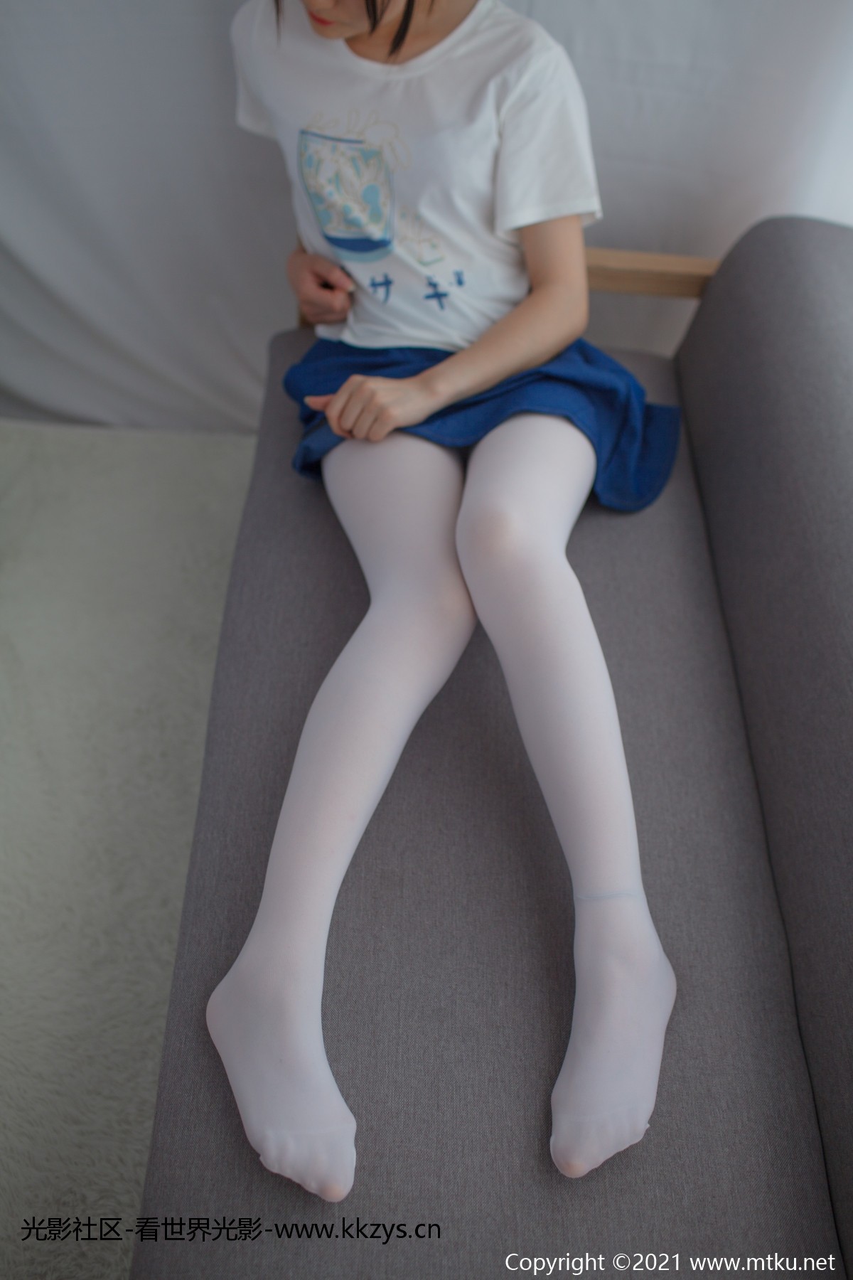 少女秩序 群内福利01-04 白丝黑丝JK制服[58P-371.8M]-光影社区