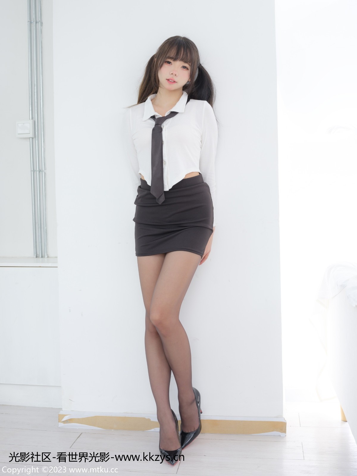 森罗财团 细雪-01E 4K 双马尾黑丝OL制服无内 [103P1V-6.47GB]-光影社区