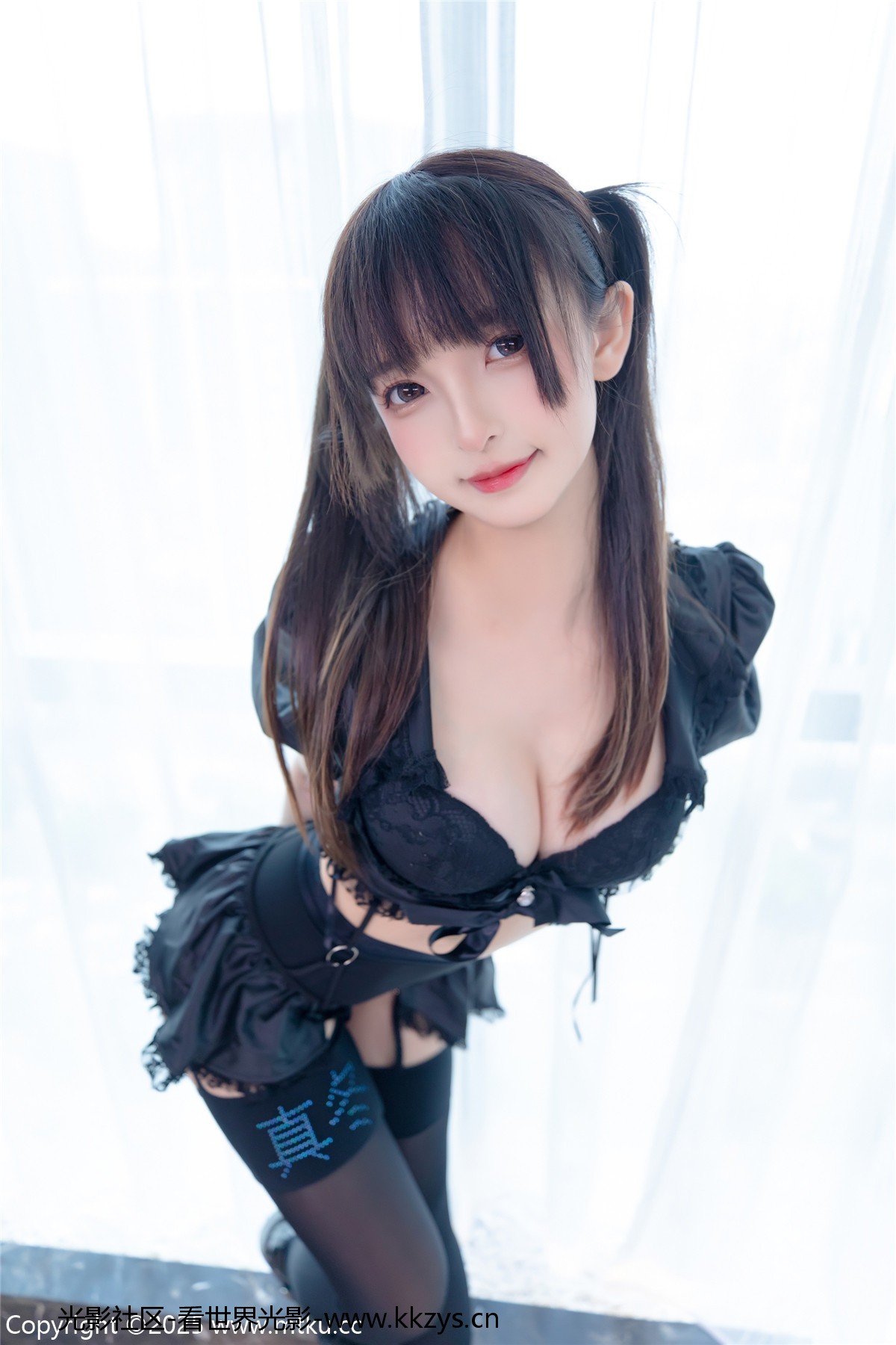 神楽坂真冬 第四季 序号33：《足底星光》 [75P-171MB]-光影社区