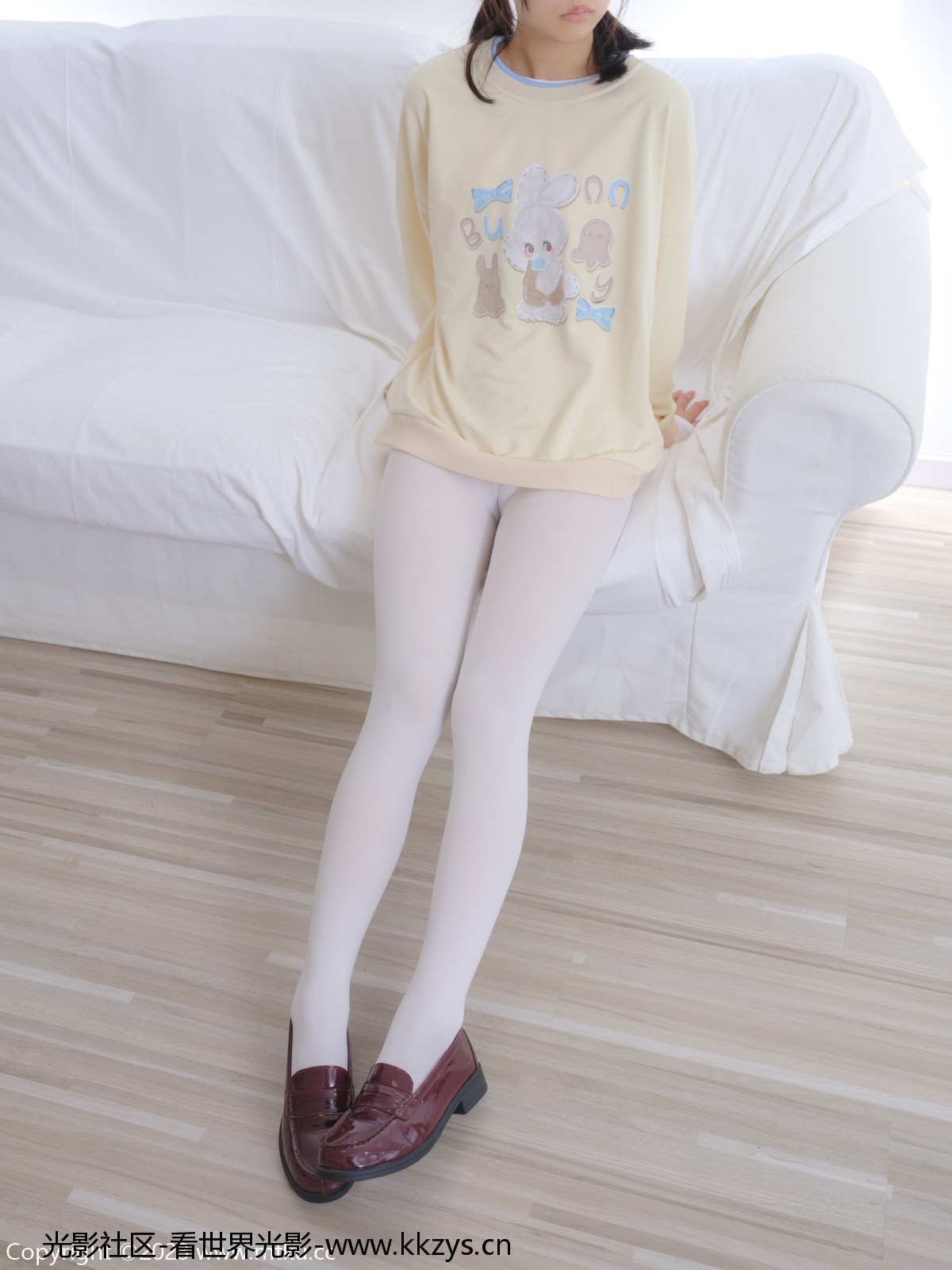 森萝财团 雨云-04E 4K 白丝双马尾卫衣+女仆装无内 [108P1V-6.64GB]-光影社区