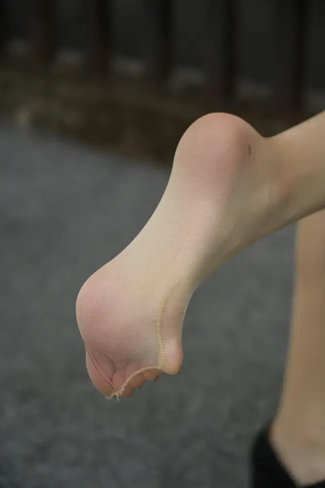 图片[2]-[IESS异思趣向] 模特：团团《红裙子（下）》-光影社区