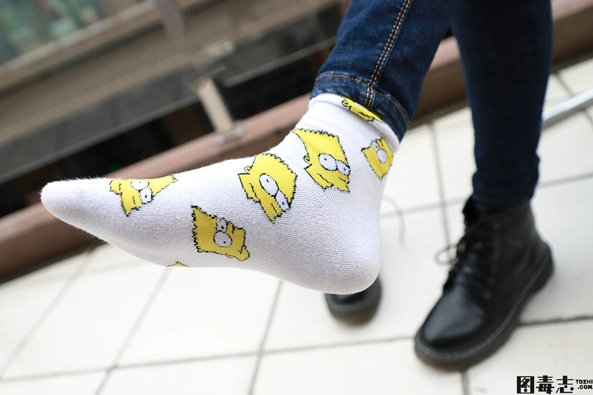 [誉铭传媒] 袜足摄影 2020年第14期作品-光影社区