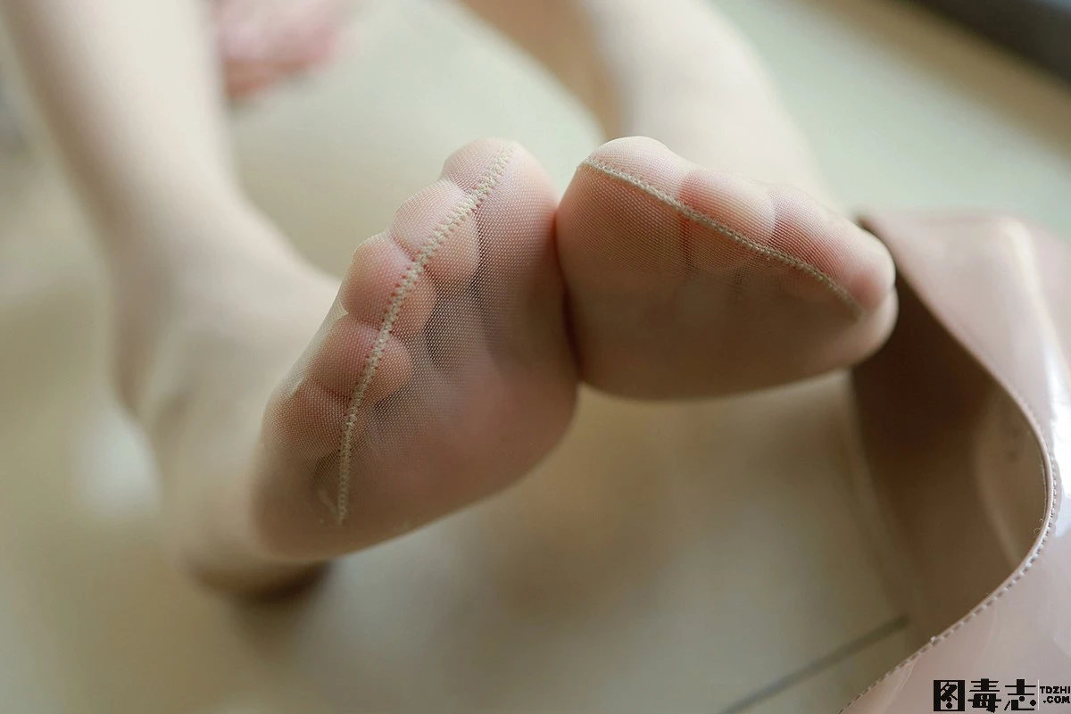 图片[3]-[IESS异思趣向] 模特：小婕《柔情丝水》-光影社区