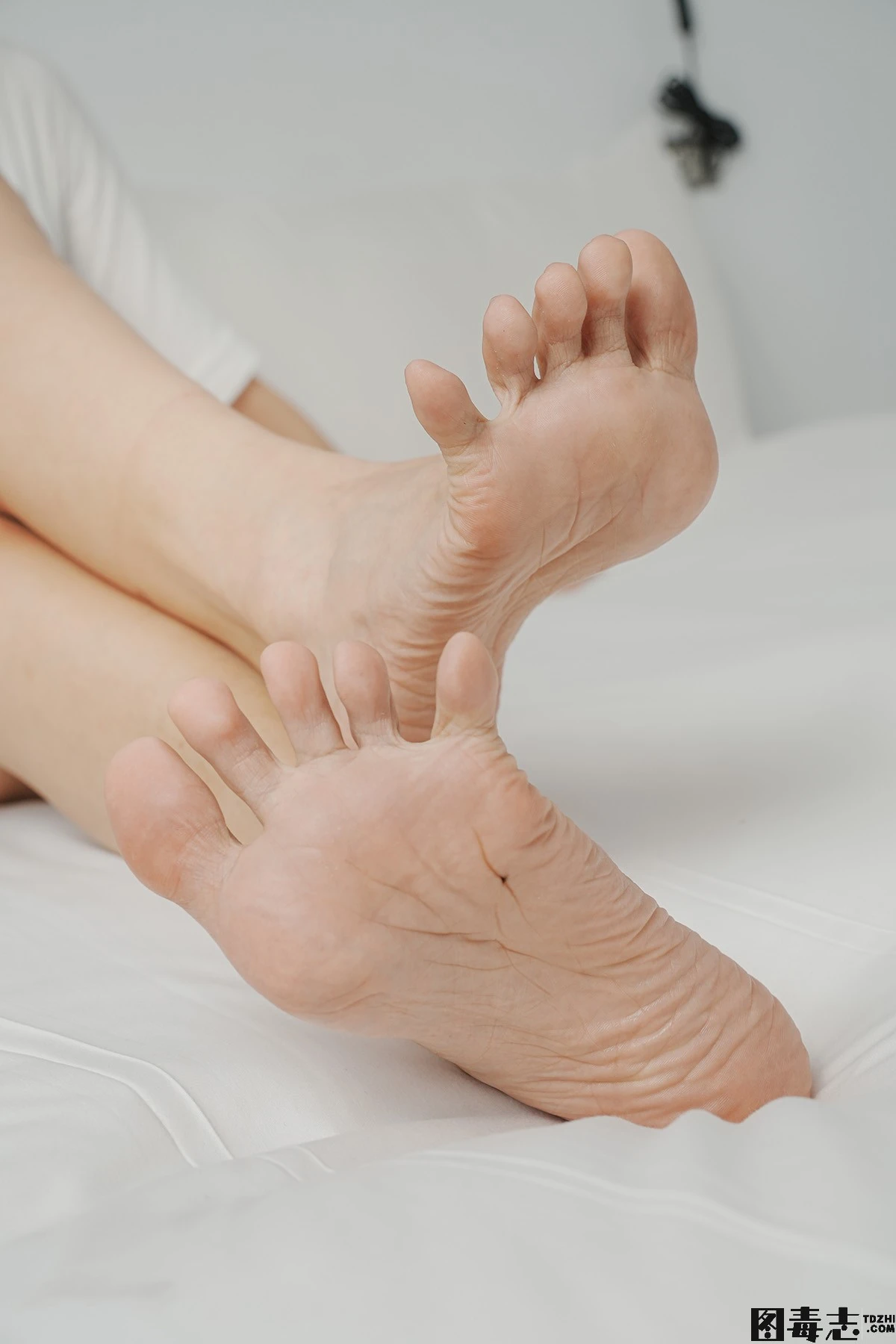 [Limerence原创] No.036 Betty 微笑女孩极致裸足-光影社区