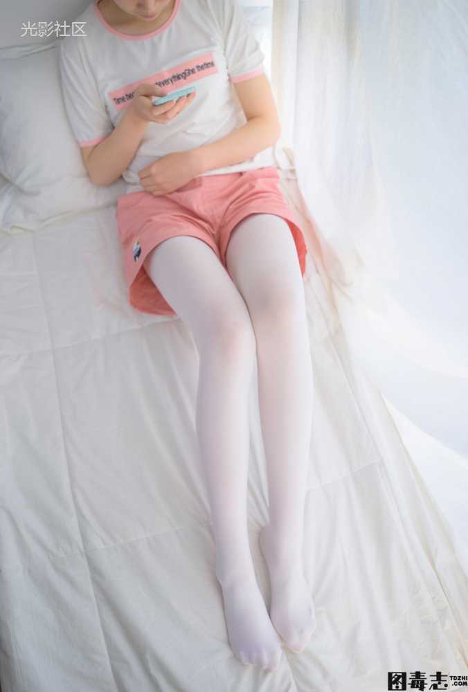 [轻兰映画] VOL.007 窗边白丝-光影社区