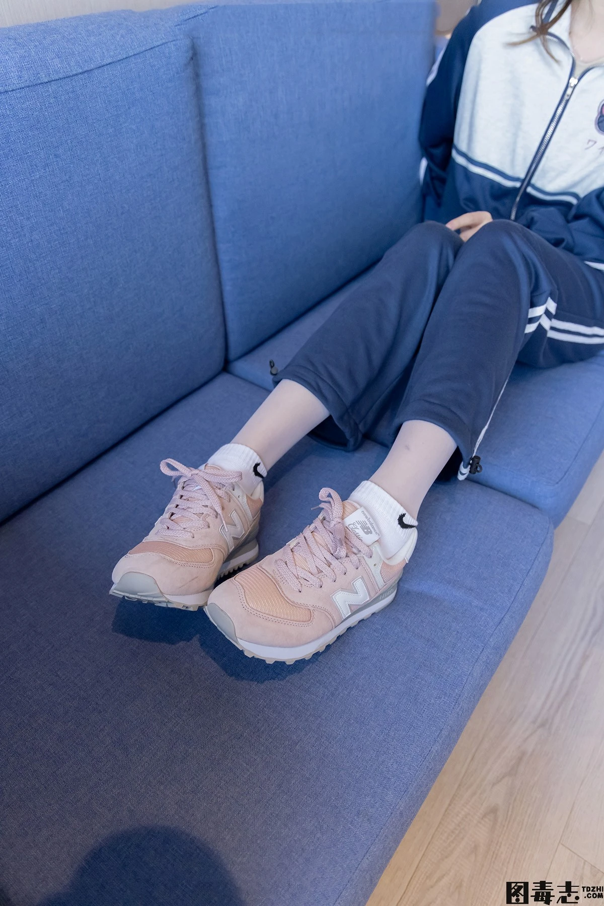 [BoBoSocks袜啵啵] No.226 小甜豆-运动鞋、白棉袜、白丝-光影社区