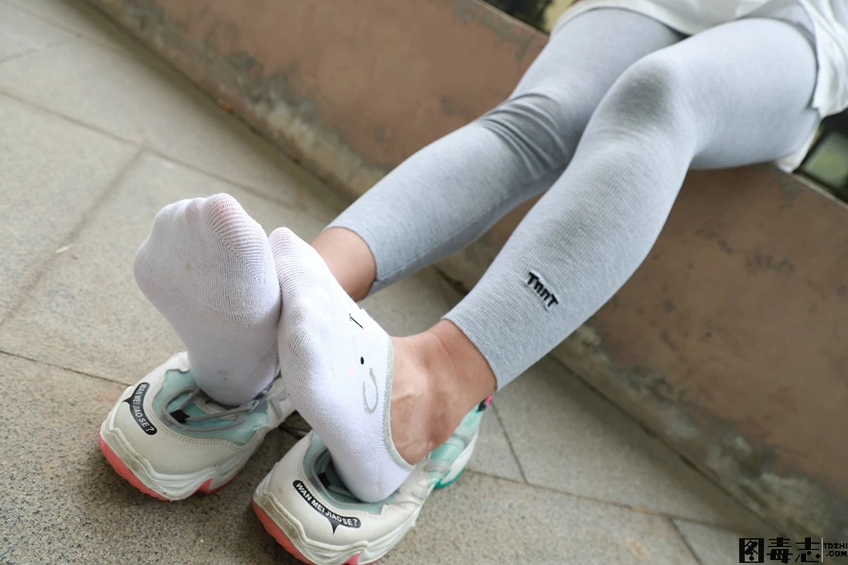 [誉铭传媒] 袜足摄影 2020年第32期 可爱猫咪-光影社区