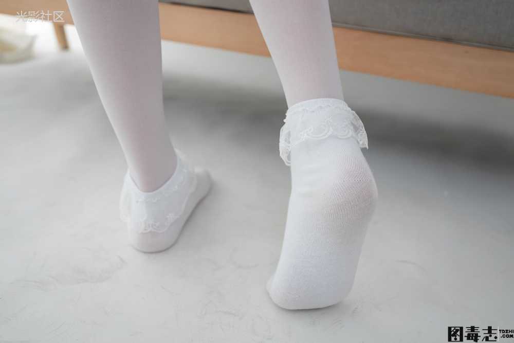 [森萝财团] JKFUN-057 Aika 白丝套蕾丝花边短袜-光影社区