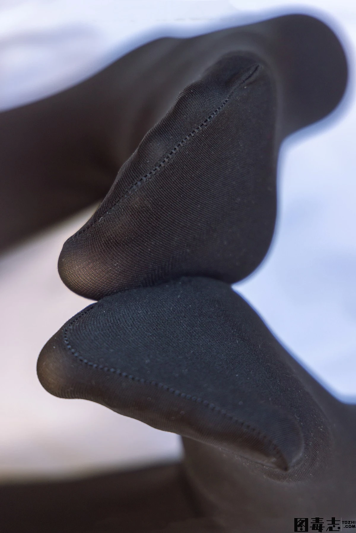 [BoBoSocks袜啵啵] No.130 稚予-两双穿脏篮球鞋、厚黑丝-光影社区