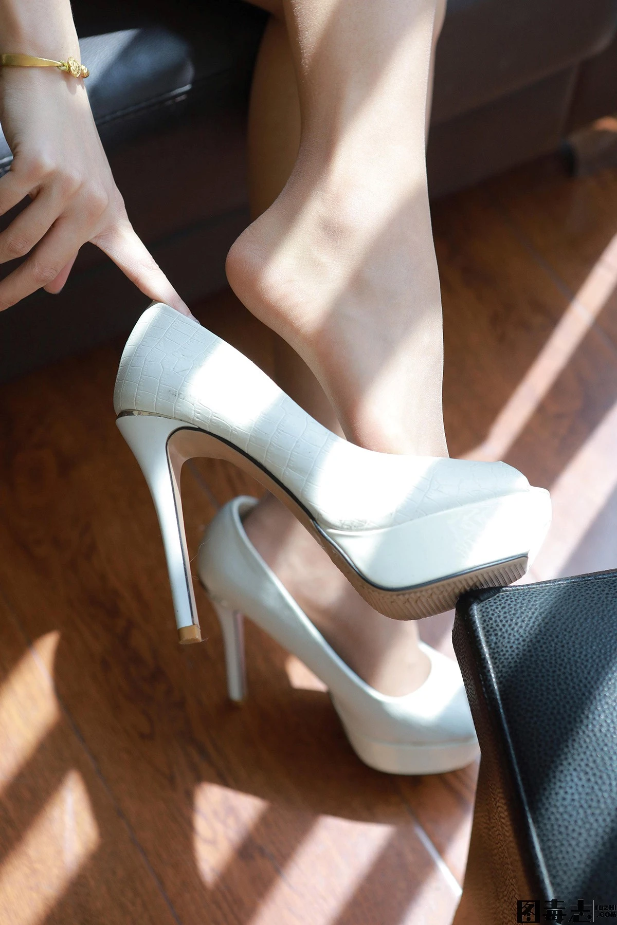 [IESS异思趣向] 模特：婉萍《柔情似水》-光影社区