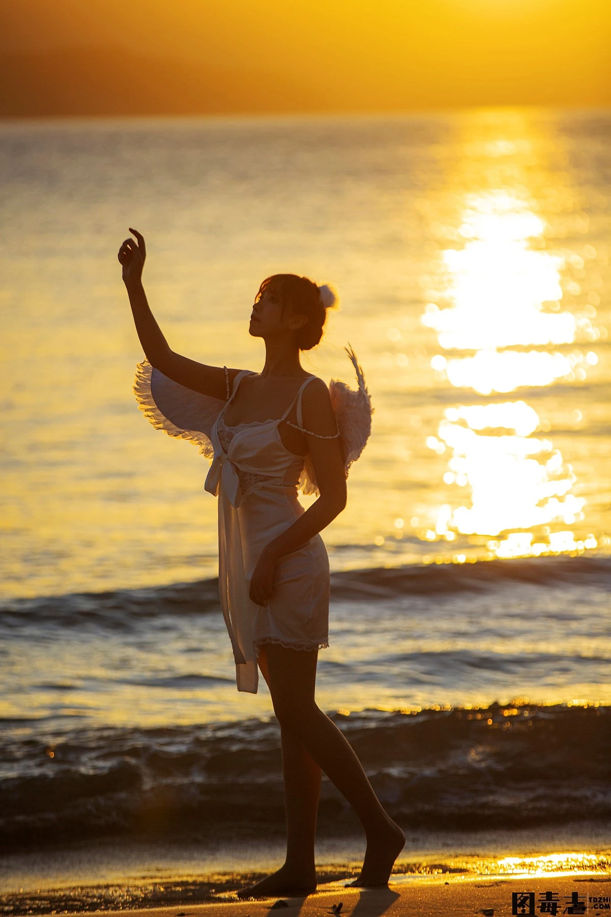 [念雪ww] NO.33 海边神明少女-光影社区