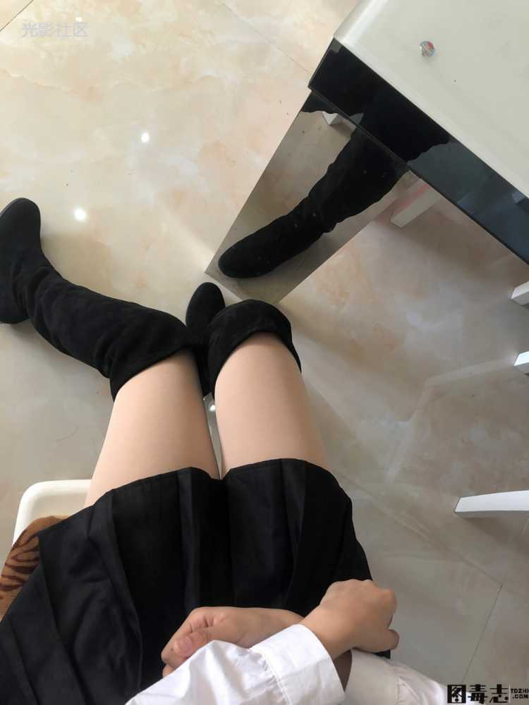 [最爱帆布鞋] 046-光影社区