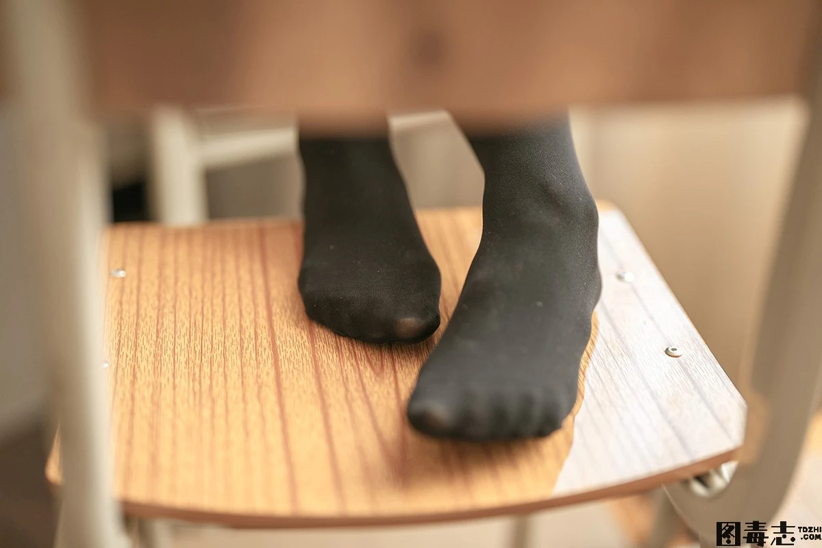 [桃良阿宅] 教室JK-光影社区