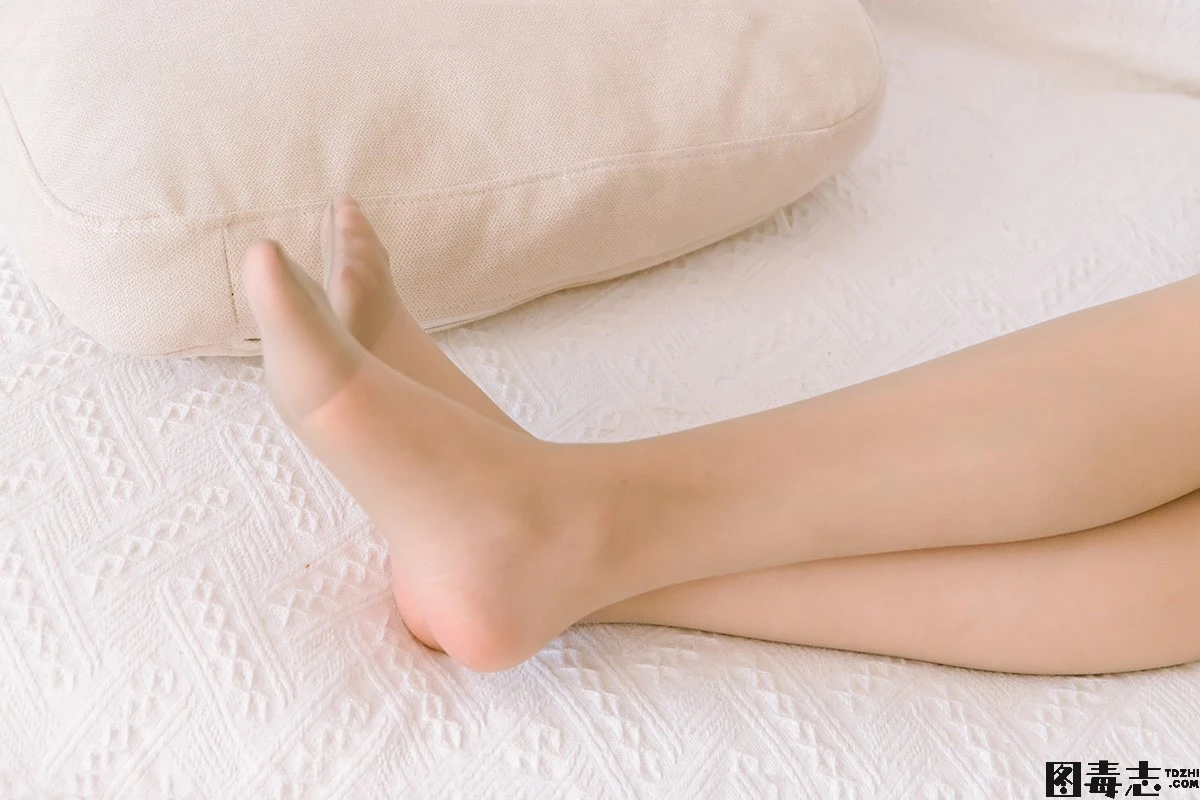 [BoBoSocks袜啵啵] No.239 小甜豆-棉拖鞋、灰丝、裸足-光影社区