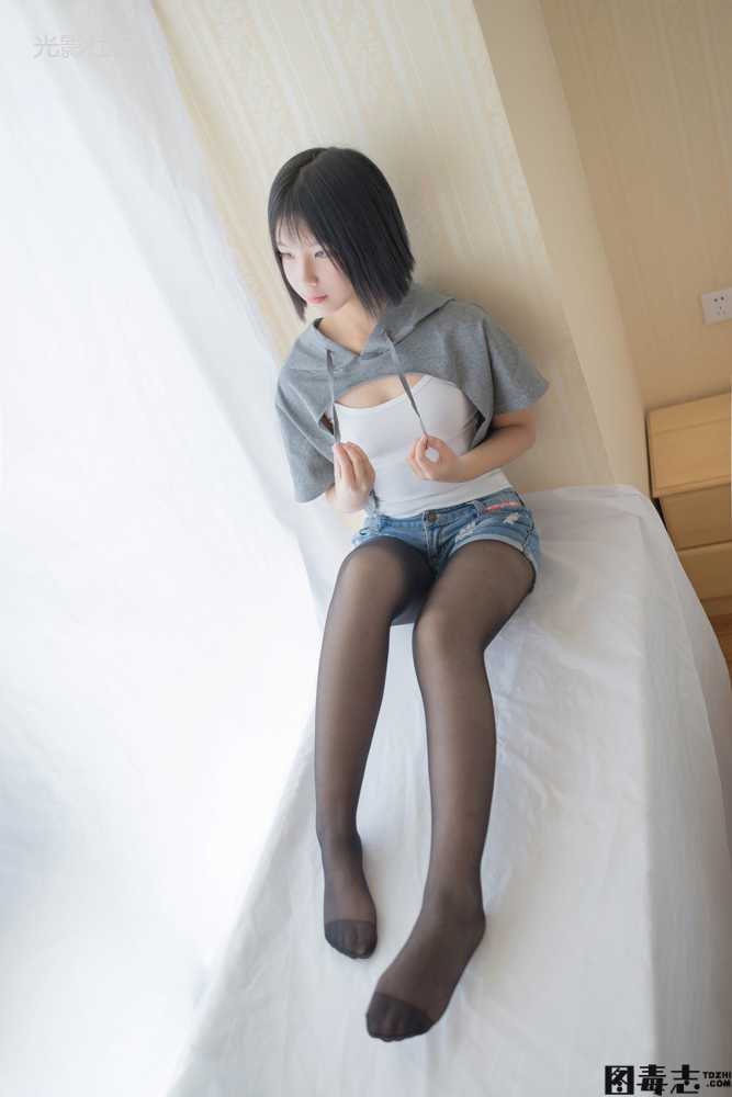 [轻兰映画] Grand.003 鹿野奈绪 包臀黑丝-光影社区