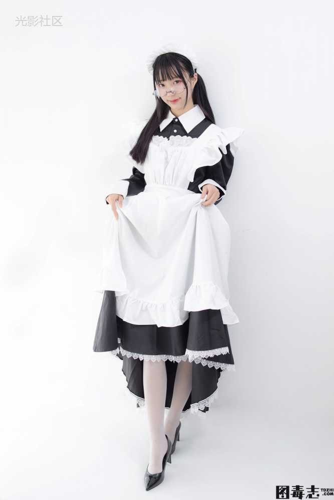 [森萝财团] JKFUN-017 小梓 眼镜白丝女仆-光影社区