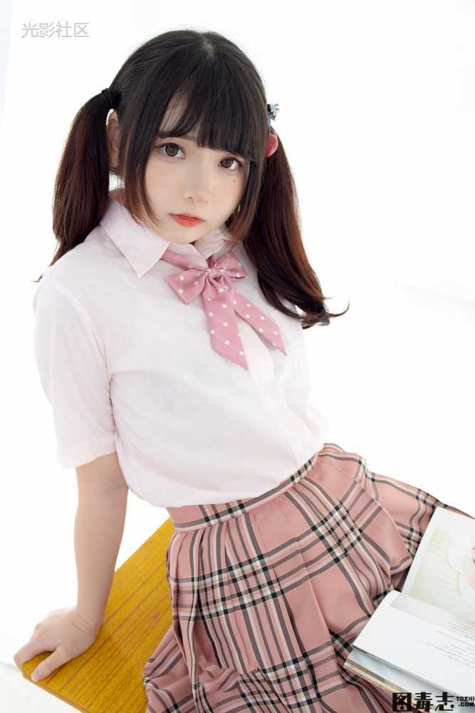 [森萝财团] 無料001 古川kagura JK格子裙-光影社区