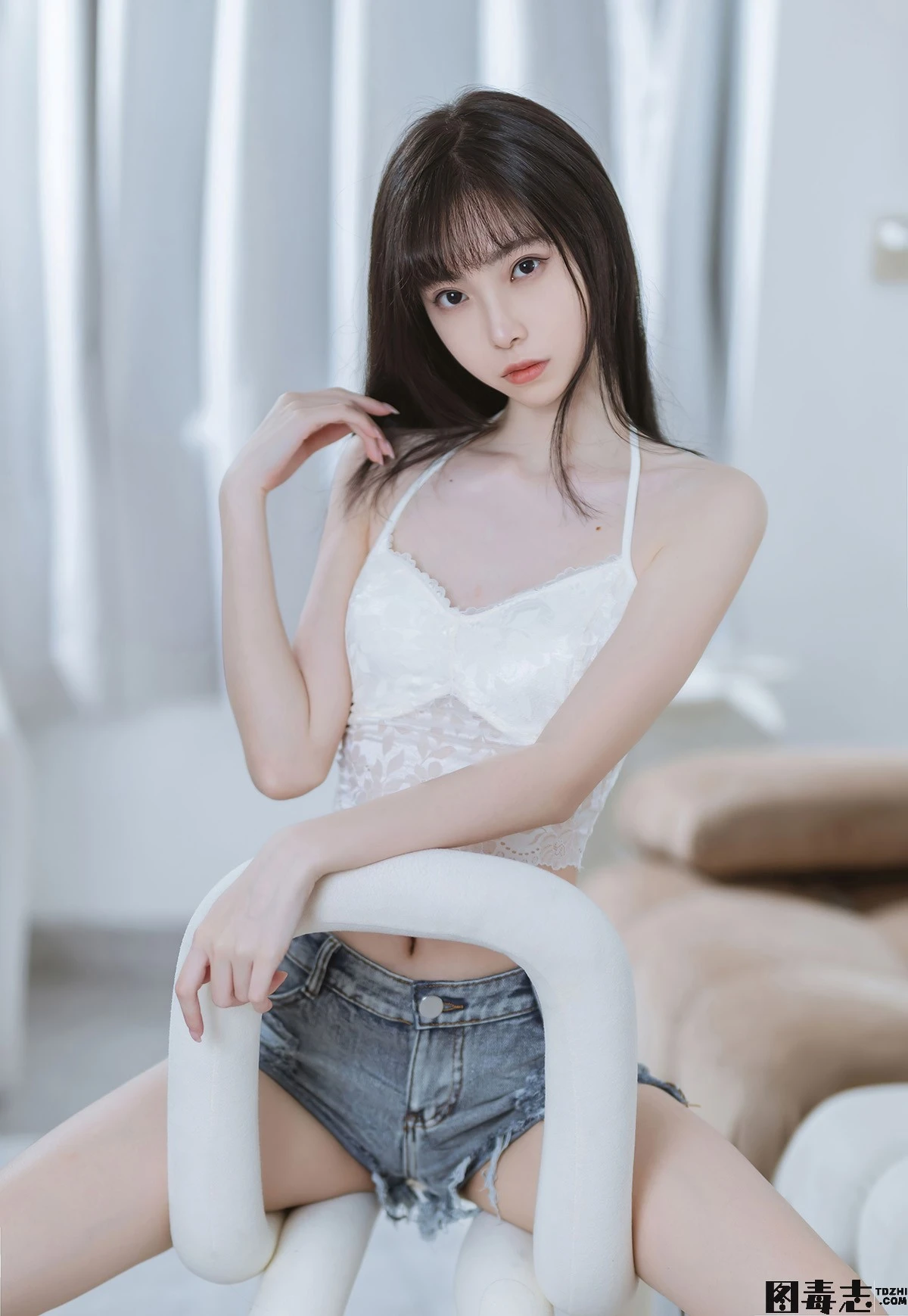 [许岚LAN(叁月life)] 清纯吊带-光影社区