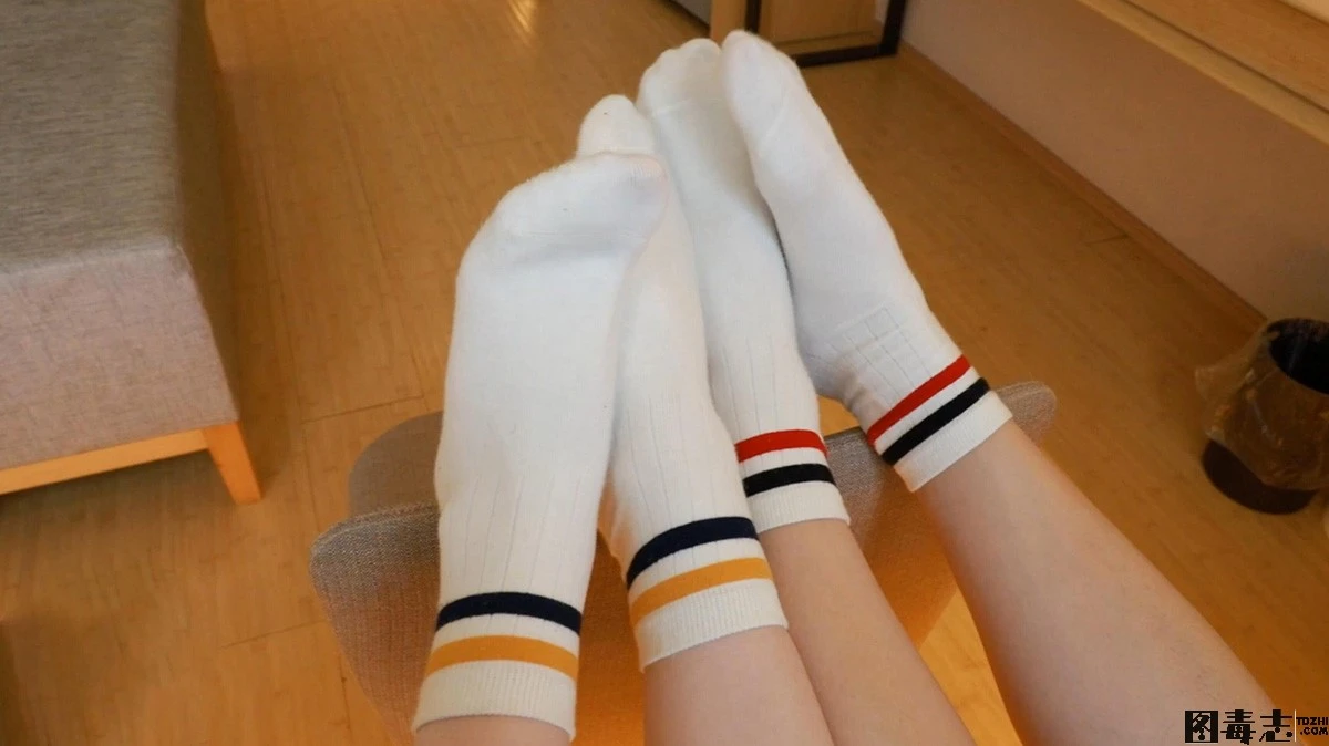 [誉铭传媒]袜足摄影 2021.07.11 定制视频-光影社区