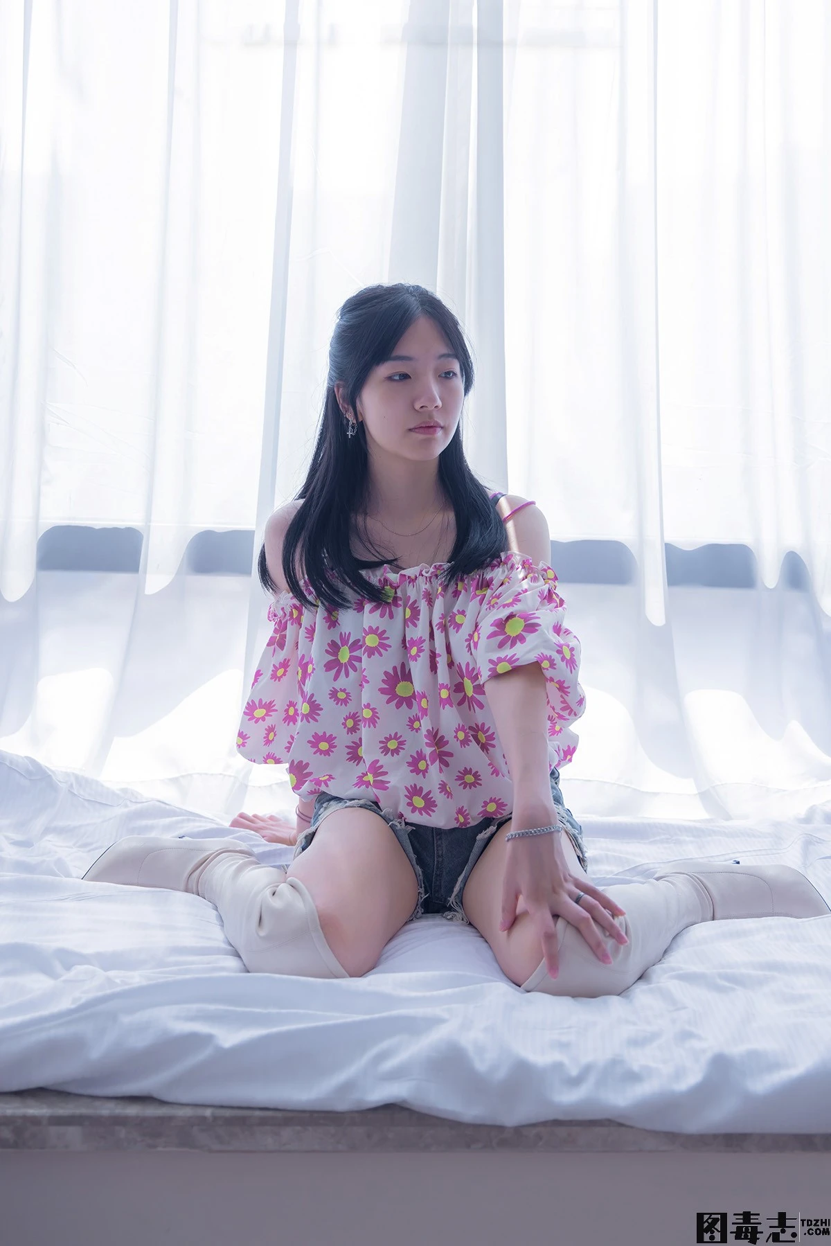 [BoBoSocks袜啵啵] No.308 小甜豆-长靴、白棉袜、裸足-光影社区