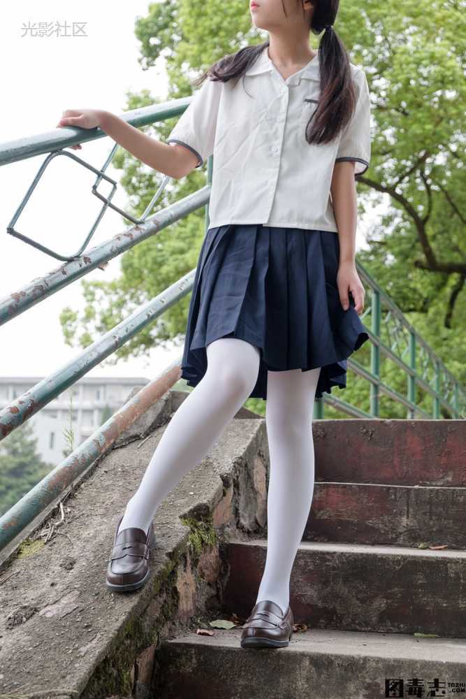 [森萝财团] R15-034 户外白丝秀-光影社区