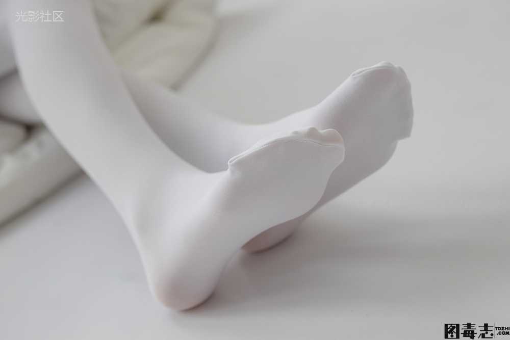 [森萝财团] 爱花写真 ALPHA-016 青涩性感-光影社区