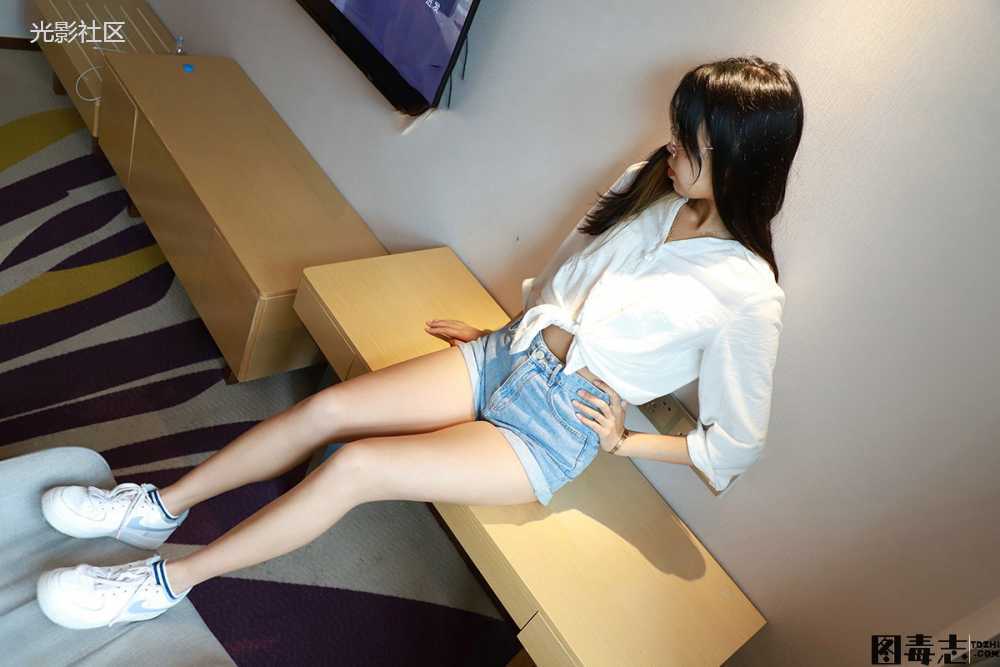 [誉铭传媒]袜足摄影 2021第24期-光影社区