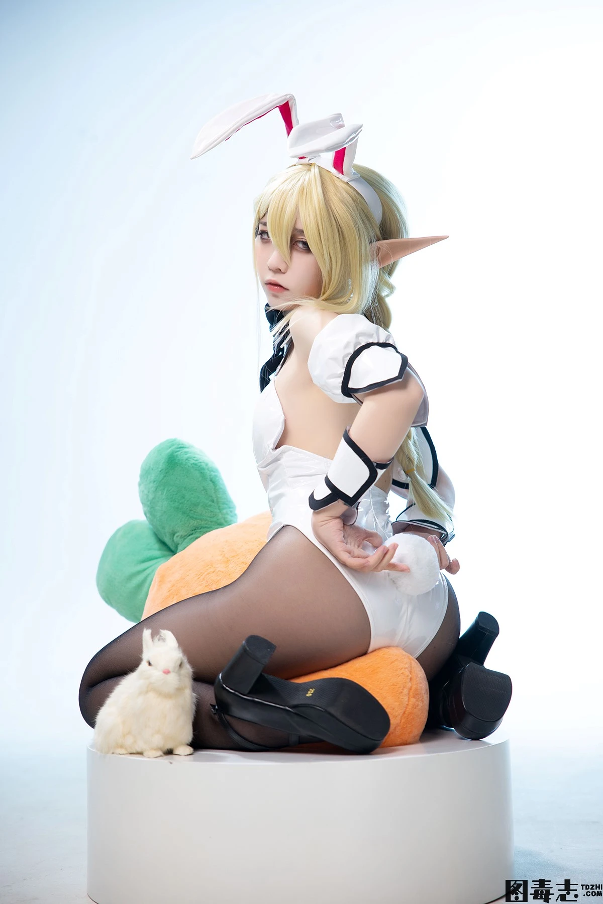 [G44不会受伤] NO.055 水兰儿兔女郎-光影社区