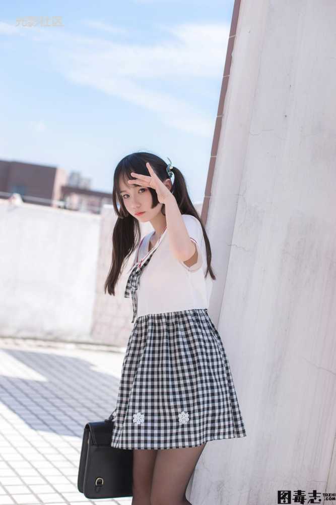 [轻兰映画] SPL.007 半度度度喵 黑丝学妹的性感-光影社区