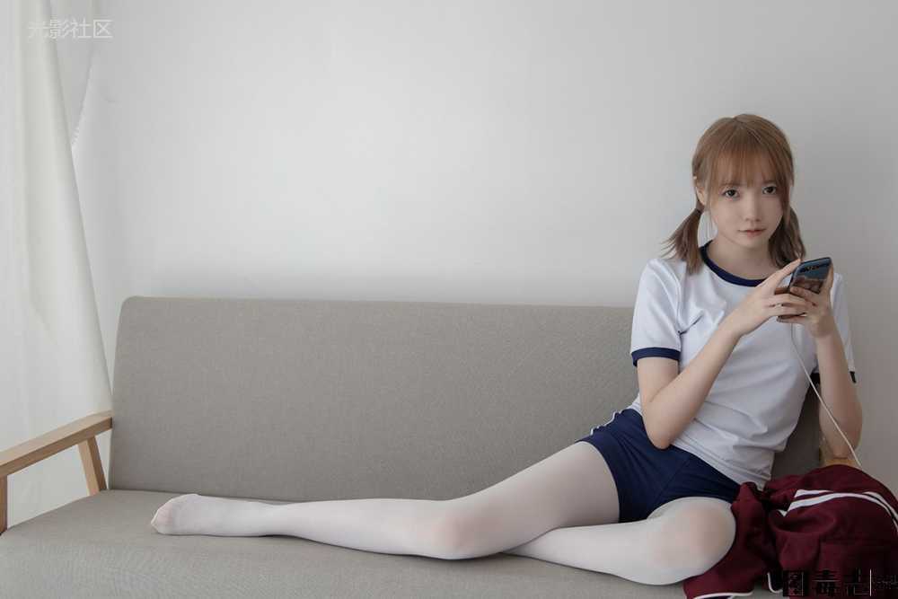 [森萝财团] JKFUN-019 Aika 80D白丝外景体操服-光影社区