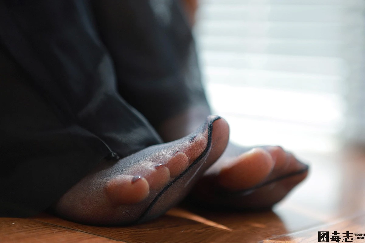 [IESS异思趣向] 模特：小金《黑色蒙娜丽莎》-光影社区