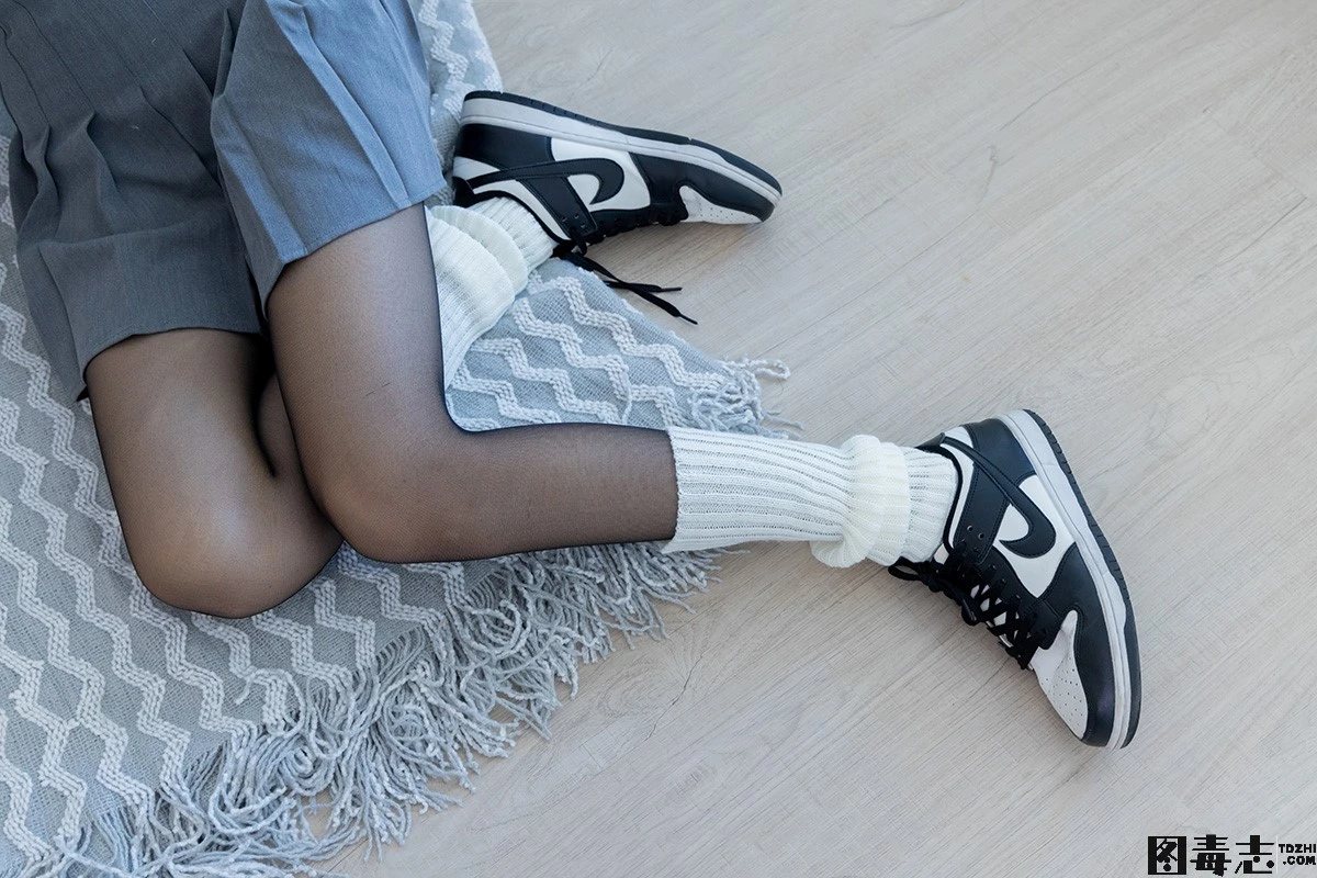 [BoBoSocks袜啵啵] No.333 雪糕-板鞋、白棉袜、黑丝、堆堆袜套-光影社区