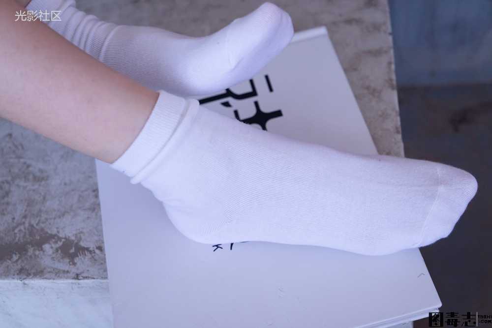 [BoBoSocks袜啵啵] No.002 稚予-校服、贝壳头、白棉袜、裸足-光影社区