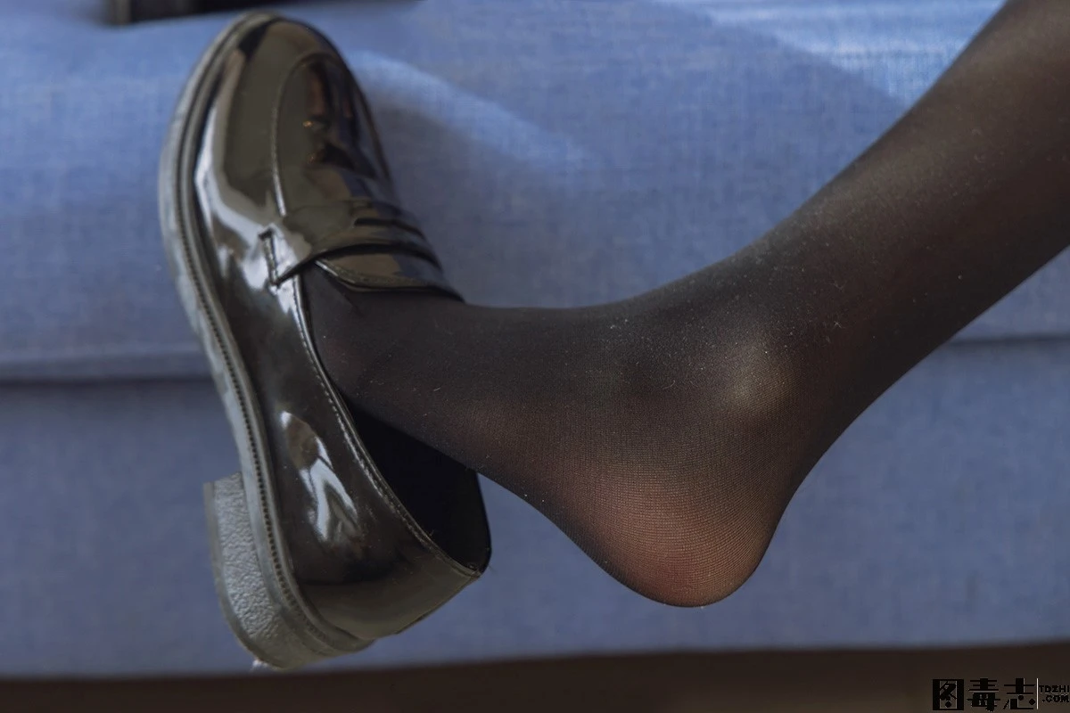 [BoBoSocks袜啵啵] No.184 小甜豆-黑皮鞋、厚黑丝-光影社区