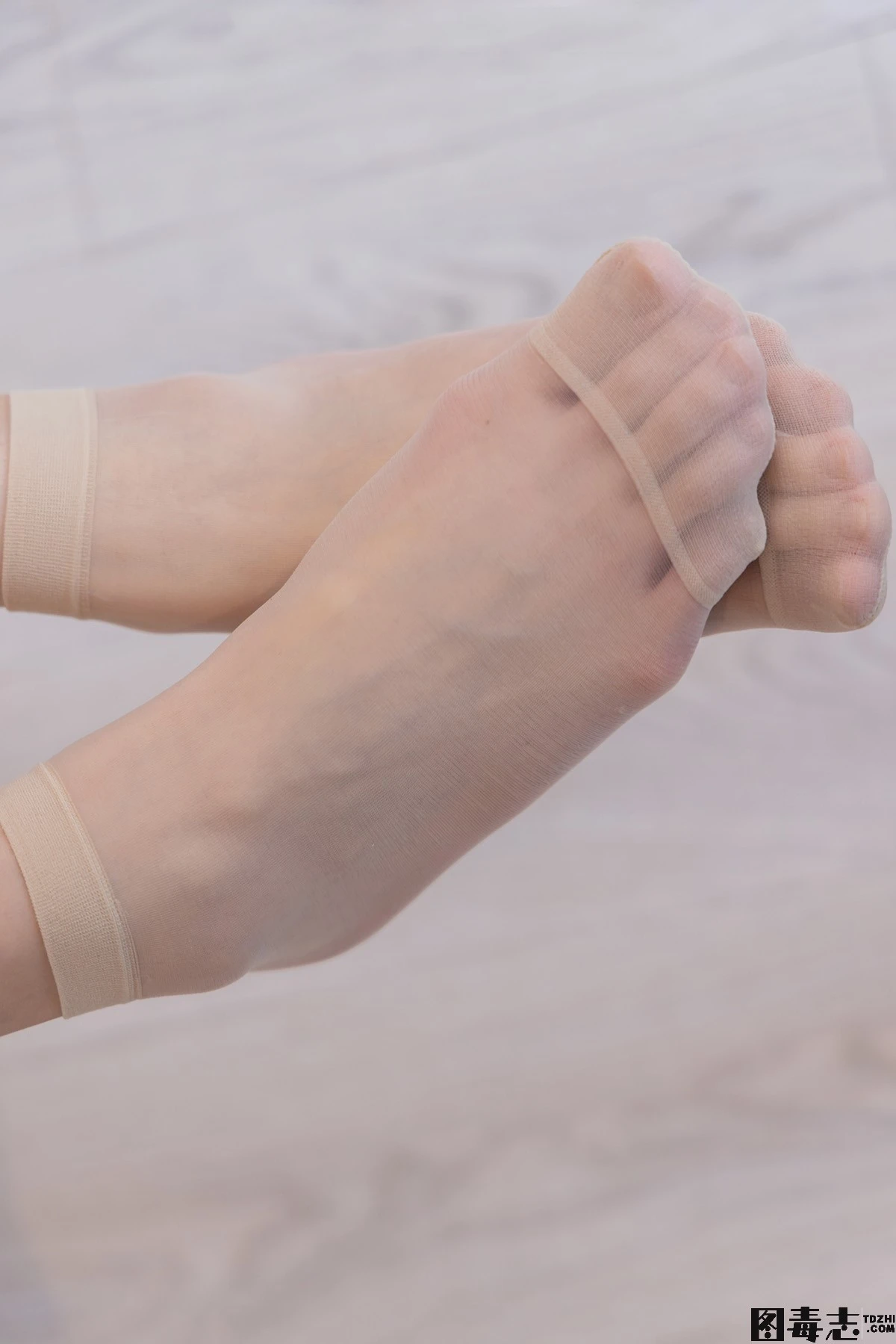 [BoBoSocks袜啵啵] No.217 小沫-高跟鞋、皮鞋、短肉丝、自然穿脏白棉袜-光影社区