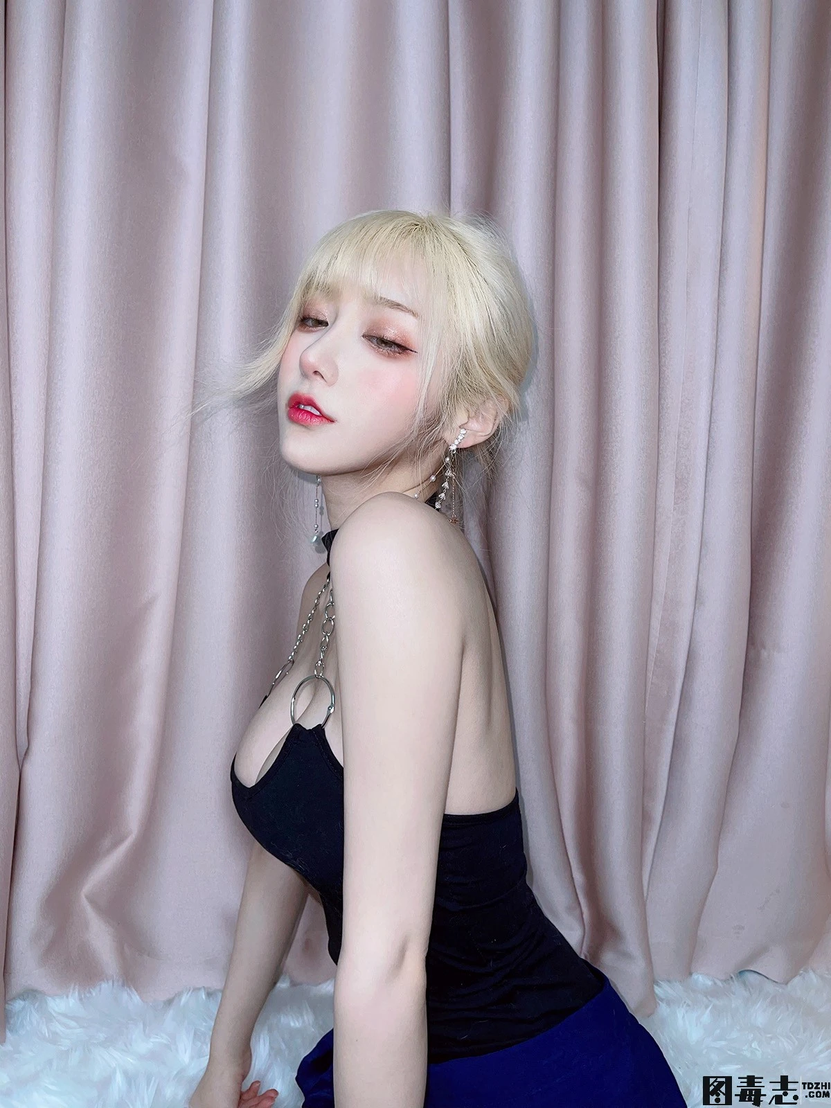 [啾小妍] 暗夜猫女-光影社区