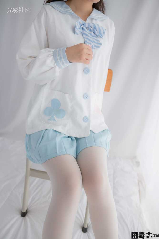 [轻兰映画] VOL.001 半度度度喵 少女白丝-光影社区