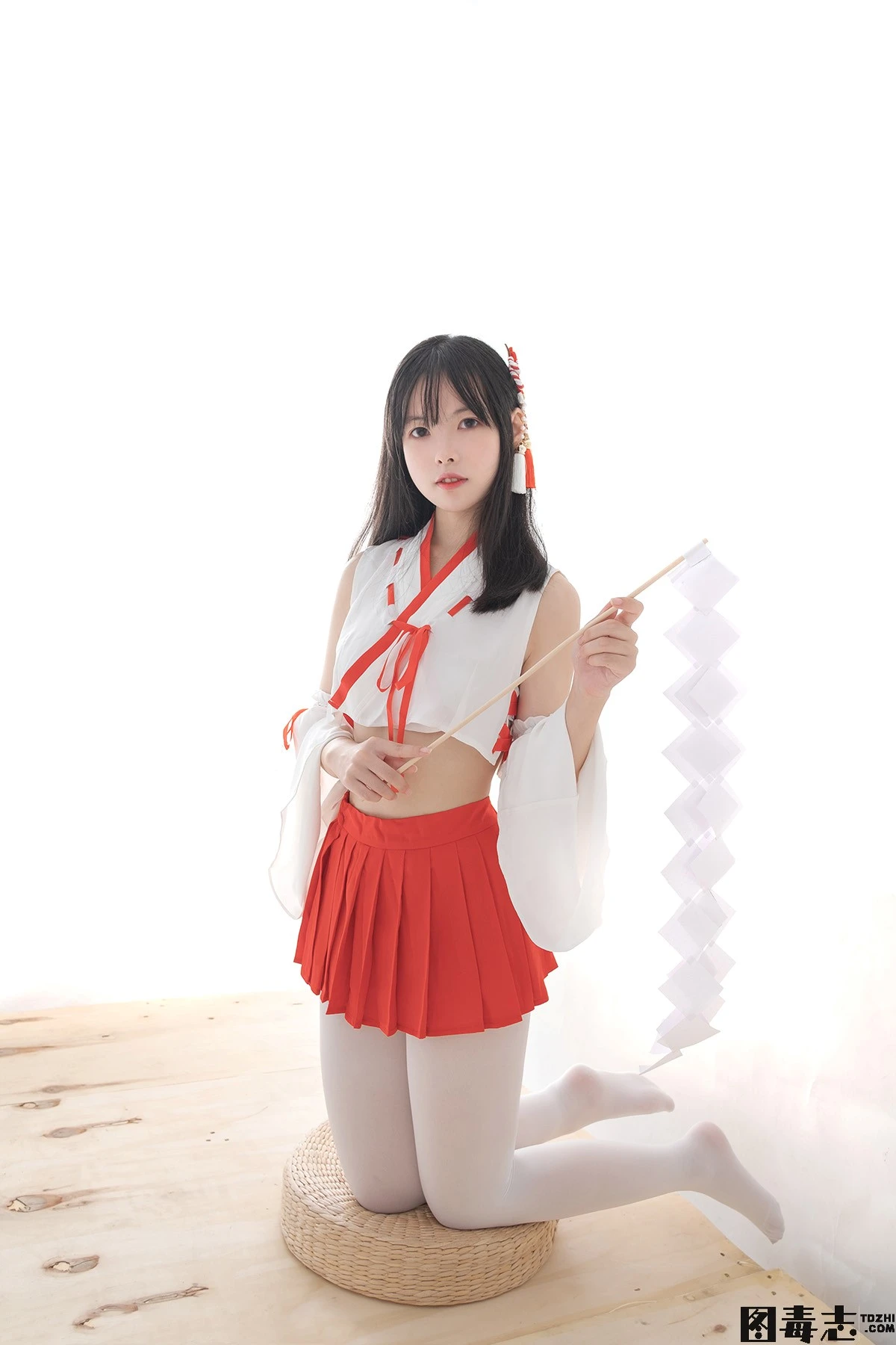 [轻兰映画] HANA.010 白丝巫女-光影社区