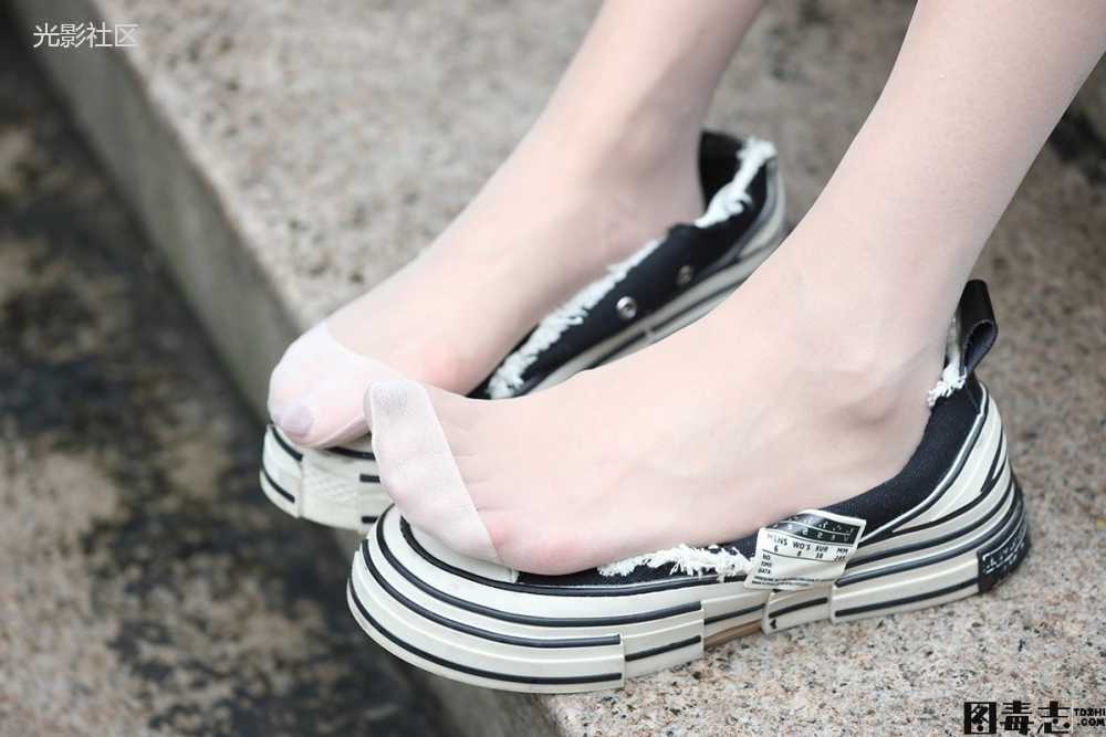 闪亮肉丝美腿-光影社区