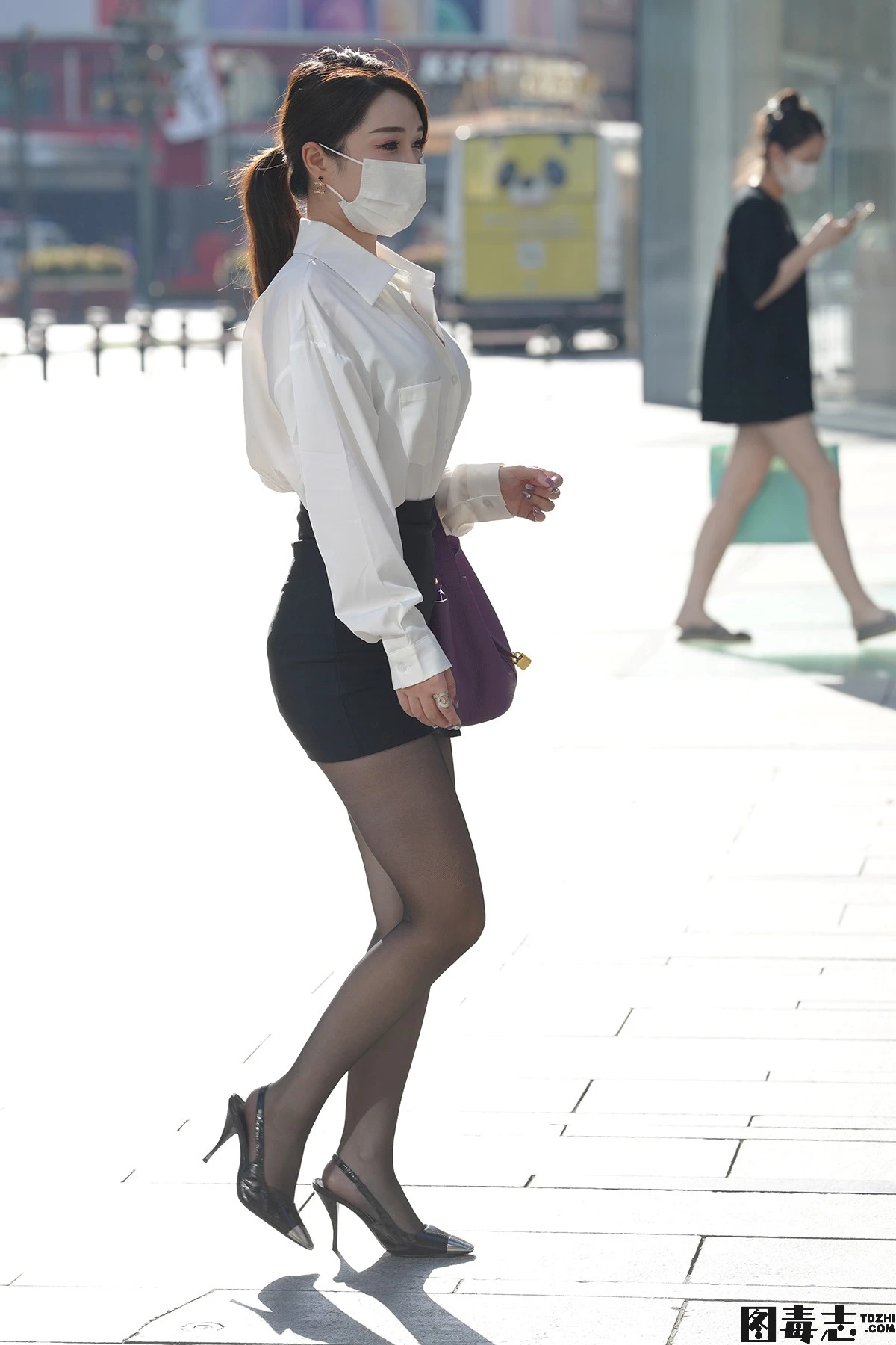 黑丝小姐姐-光影社区