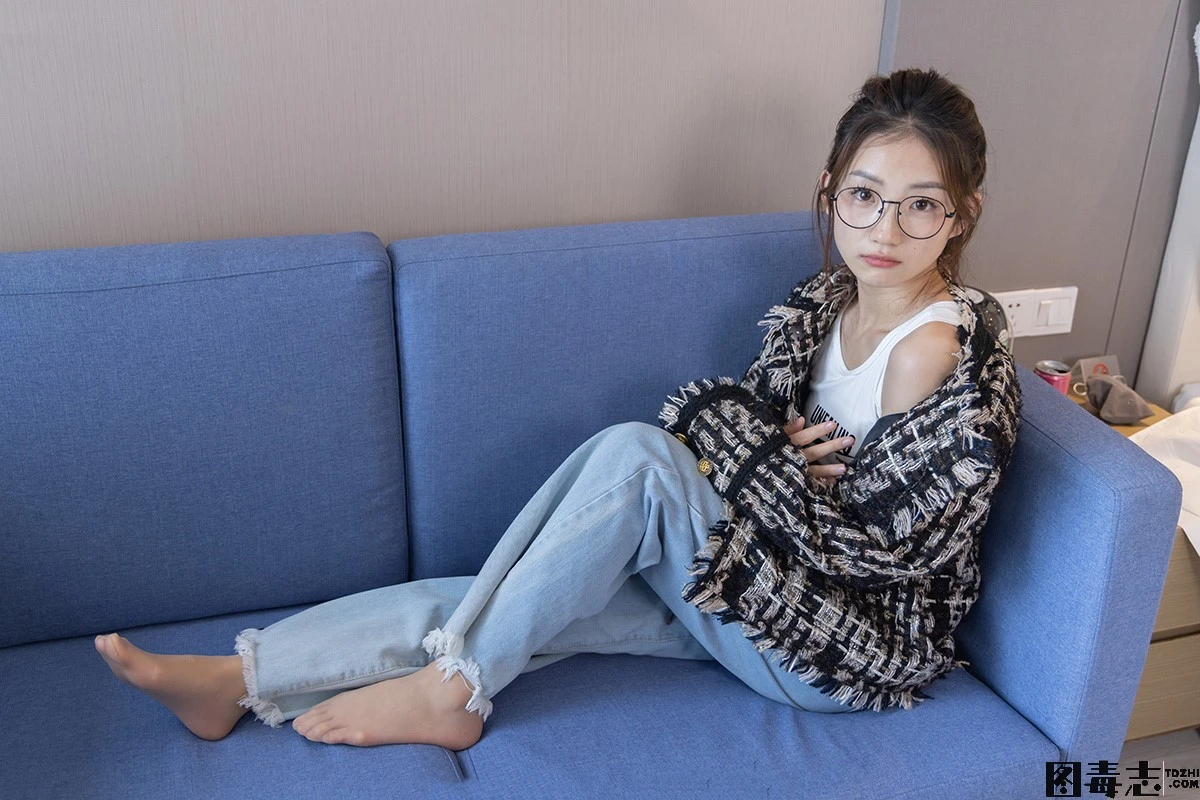 [BoBoSocks袜啵啵] No.237 小沫-高跟鞋、皮鞋、肉丝、裸足-光影社区