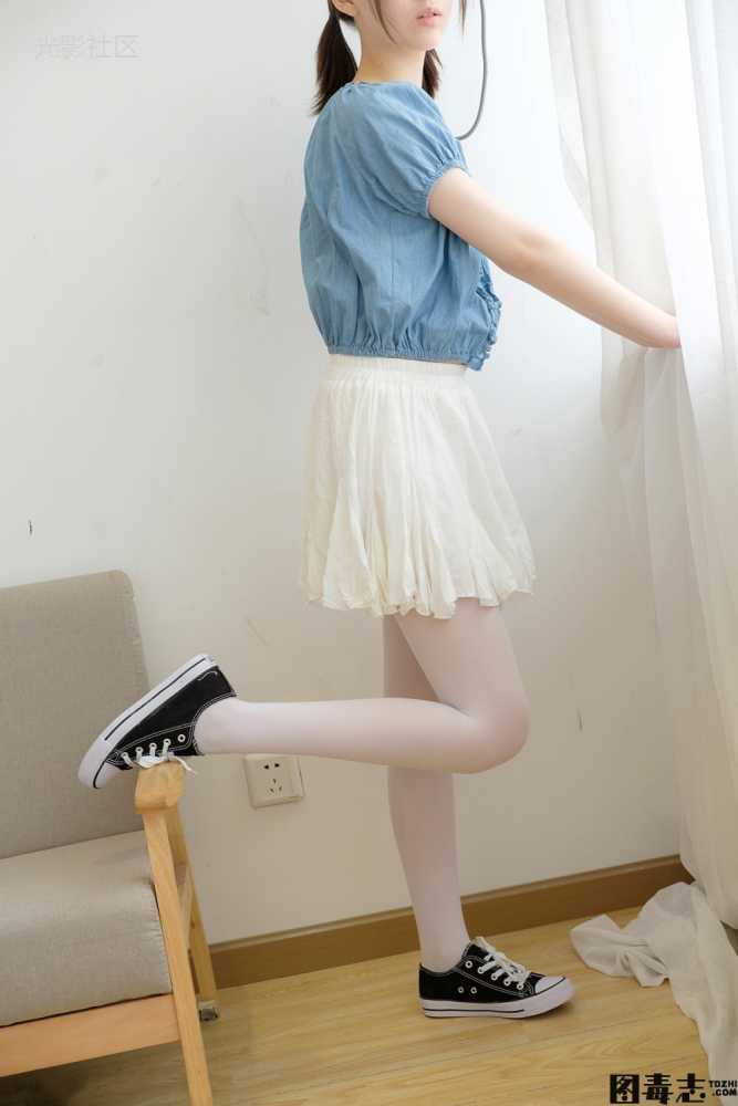 [轻兰映画] HANA.005 Blue and White-光影社区