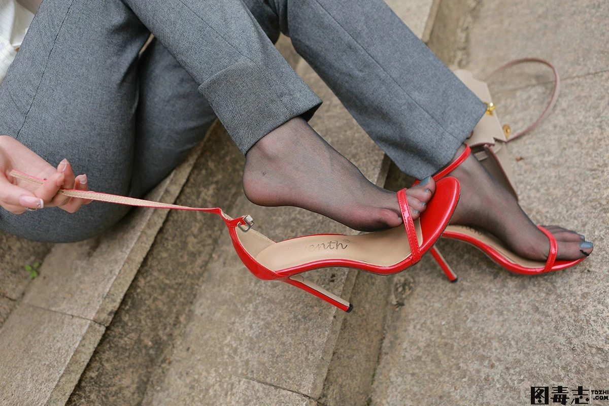 [IESS异思趣向] 模特：佳爷《六月女神特辑》-光影社区