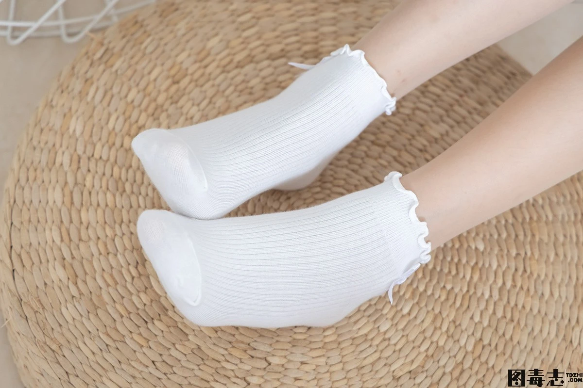 [BoBoSocks袜啵啵] No.163 小甜豆-空军一号板鞋、白棉袜、肉丝-光影社区