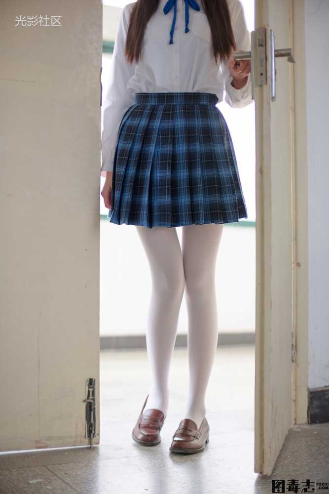 [森萝财团] R15-044 白丝学妹-光影社区